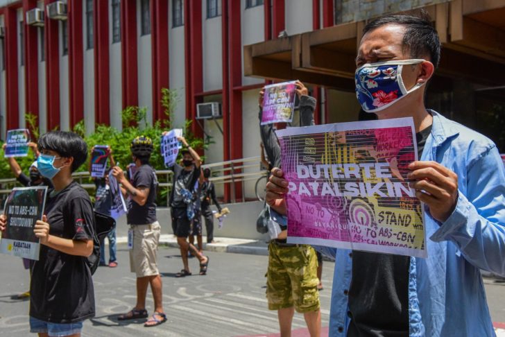 PHILIPPINES-MEDIA-RIGHTS