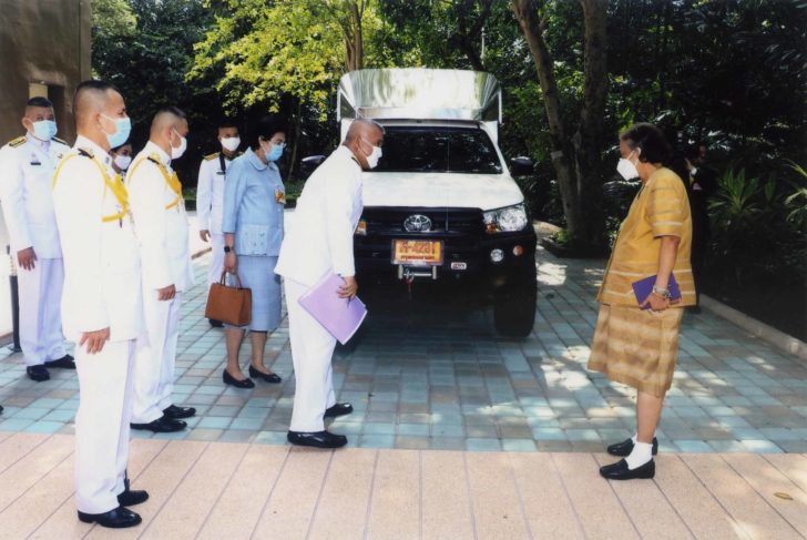 พระราชทานยานพาหนะ-1