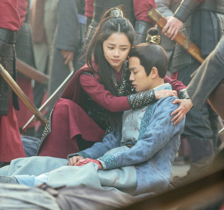 องค์รักษ์เสื้อแพร Under The Power (1)