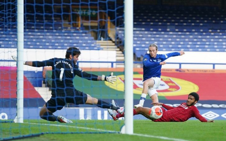 FBL-ENG-PR-EVERTON-LIVERPOOL