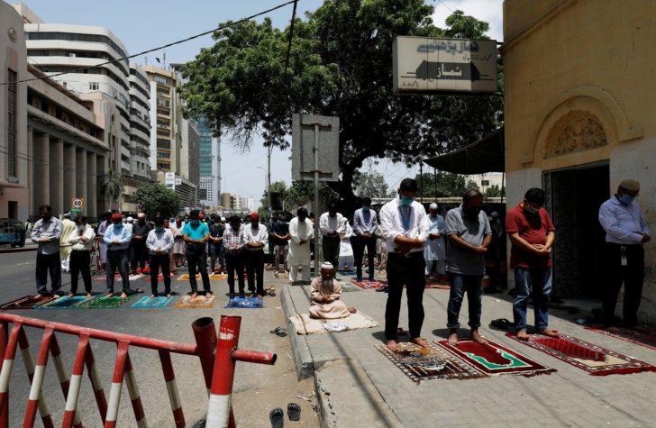 FILE PHOTO: Outbreak of the coronavirus disease (COVID-19) in Karachi