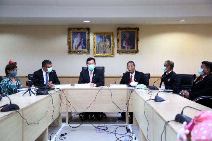 Sukhom แถลงเงินบริจาค 1244