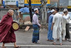 ว่าด้วยภาษา การเหยียดเชื้อชาติ และความเกลียดกลัวชาวมุสลิมในพม่า : โดย ลลิตา หาญวงษ์