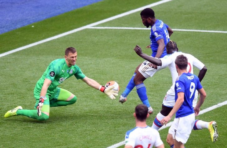 FBL-ENG-PR-LEICESTER-CRYSTAL PALACE