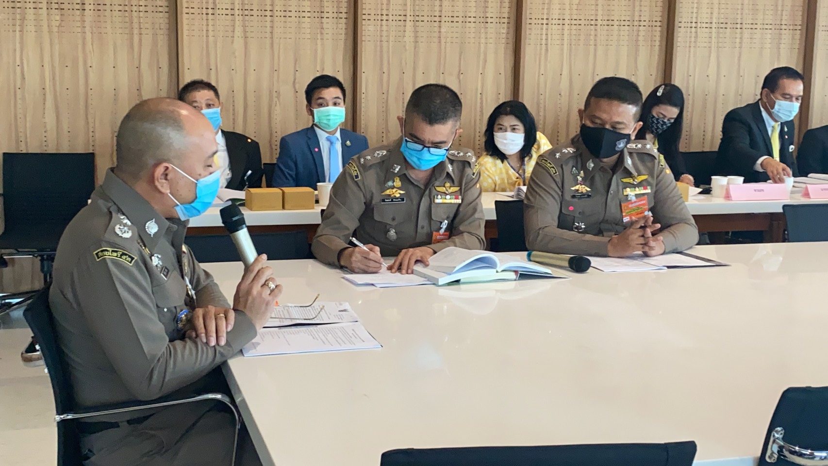 'กมธ.ปราบโกง' ดุเดือด บี้ 'กกต.-ปส.' เอาผิด 'ธรรมนัส' ปม ...