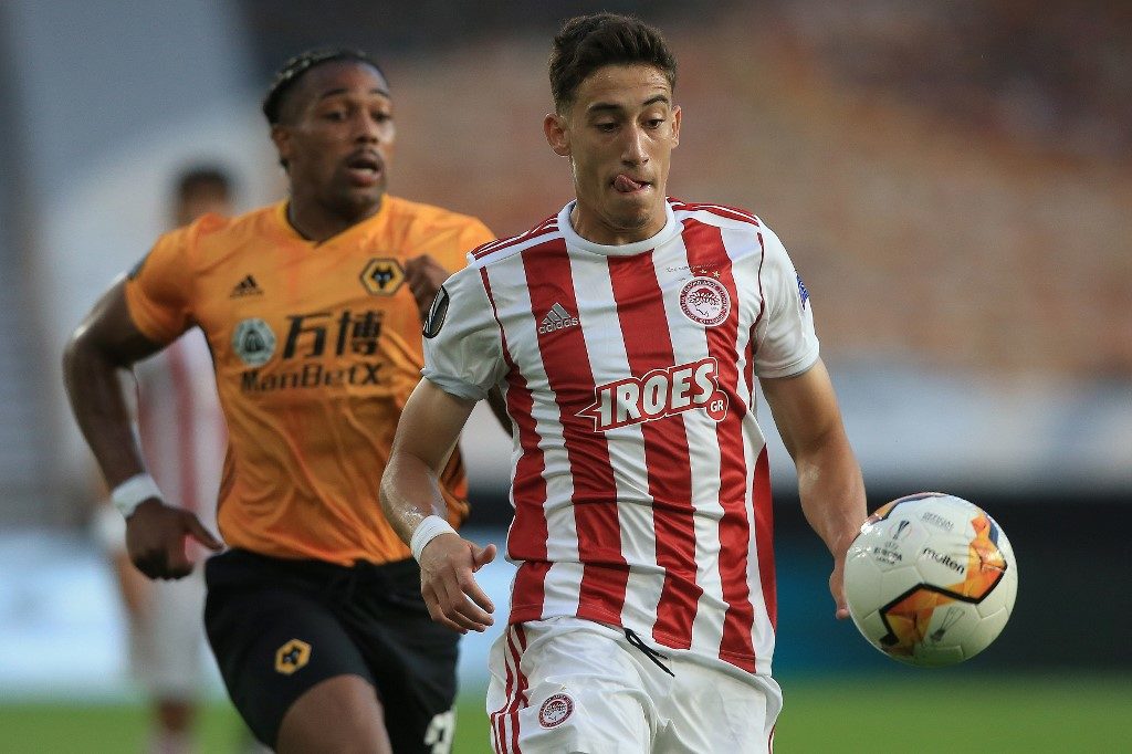 หงส์จ่อเซ็นกองหลังโอลิมเปียกอส ค่าตัว 11.75 ล้านปอนด์ เป็นสำรองโรเบิร์ตสัน