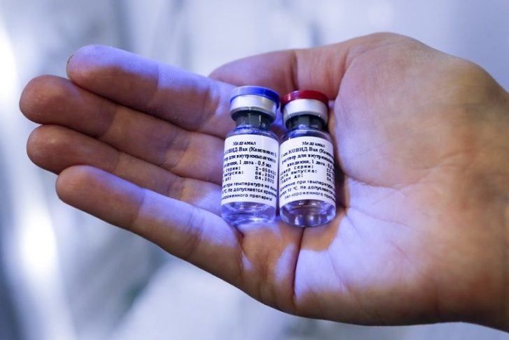 Virus Outbreak Russia Vaccine คอลัมน์ โกลบอลโฟกัส : 'สปุตนิค วี' เดอะ รัสเซียนรูเลตต์ วัคซีน