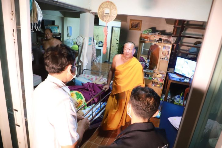 พระ