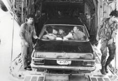 ภาพเก่าเล่าตำนาน : อย่าแหยมกับ…ยิว : โดย พลเอก นิพัทธ์ ทองเล็ก ภาพเก่าเล่าตำนาน : อย่าแหยมกับ...ยิว : โดย พลเอก นิพัทธ์ ทองเล็ก