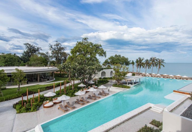 05 บรรยากาศวาลา หัวหิน บริเวณสระว่ายน้ำหลัก