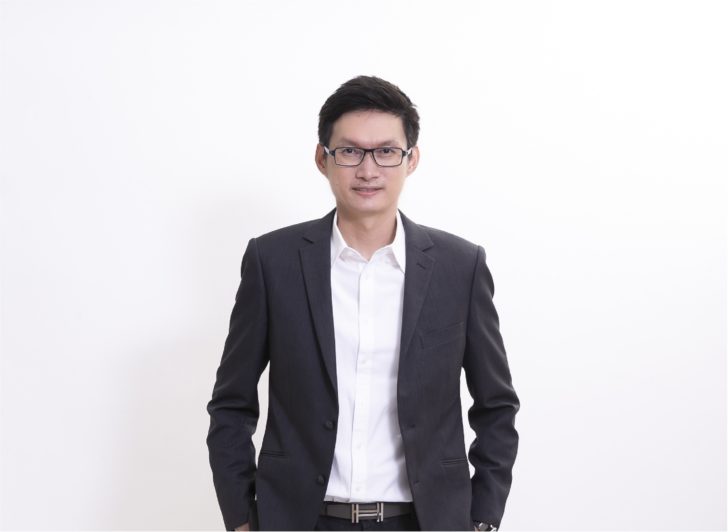 คุณพงศ์พจน์ DHOUSE