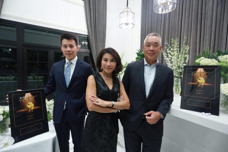(จากซ้าย) กวินทร์-ศุภานวิต และ กวีพันธ์ เอี่ยมสกุลรัตน์