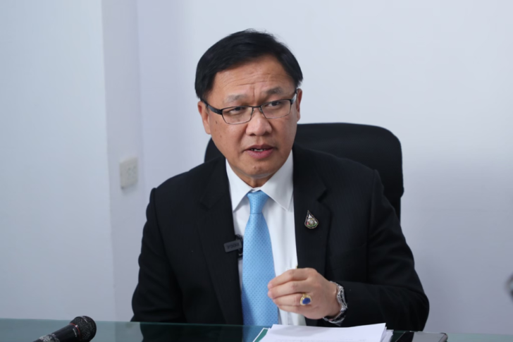 นายประยูร รัตนเสนีย์