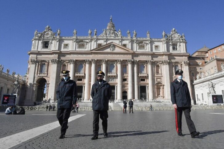 VATICAN-POPE-ANGELUS