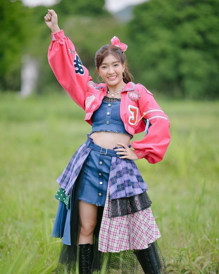 รู้จัก 'เจนนิษฐ์-ฝ้าย' BNK48 ผู้ปลุกกระแส #ไอดอลปลดแอก ...