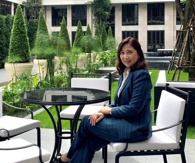 คุณอลิวัสสา พัฒนถาบุตร