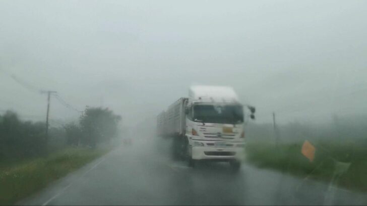 ฝนถล่มตรัง