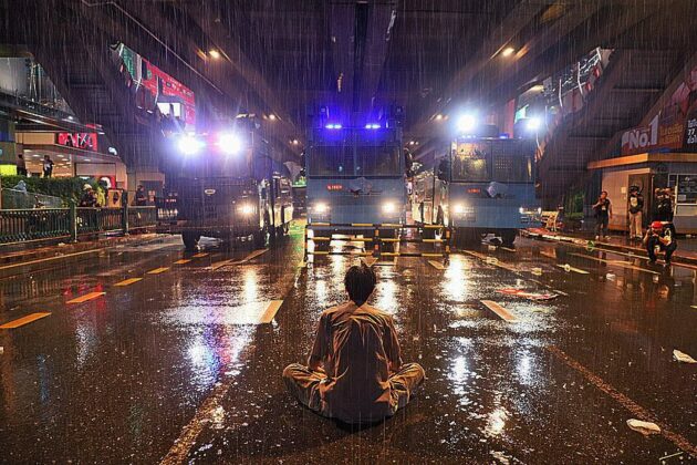 เดินหน้าชน : ‘ทางออก’ ดูเหมือนสถานการณ์ในขณะนี้ หลายฝ่าย