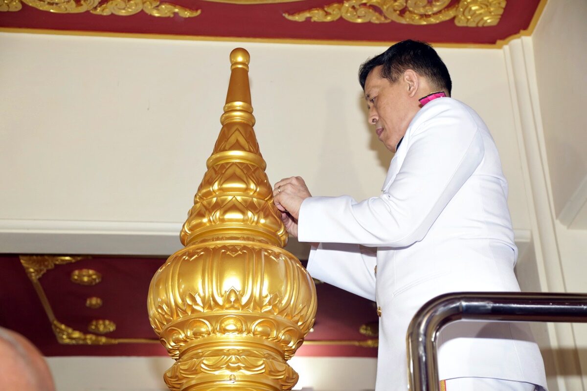 พระบาทสมเด็จพระเจ้าอยู่หัว และสมเด็จพระนางเจ้า ฯ พระบรมราชินี เสด็จ ฯ ทรงเปิดศาลหลักเมืองประจำจังหวัดพัทลุง