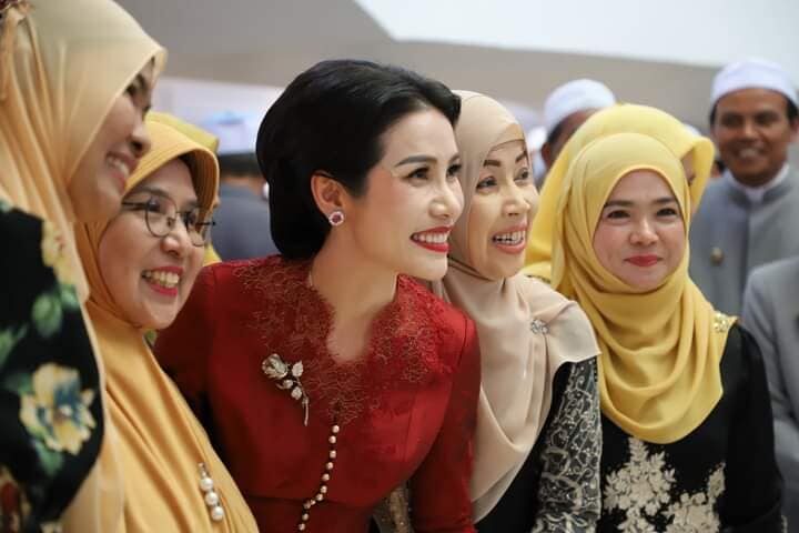 4 เจ้าคุณพระสินีนาฏ