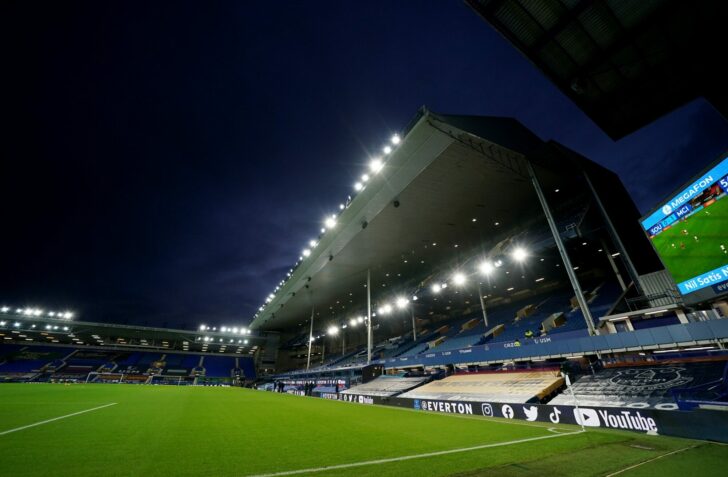 2020-12-19T162136Z_1963069627_UP1EGCJ19G0GW_RTRMADP_3_SOCCER-ENGLAND-EVE-ARS-REPORT