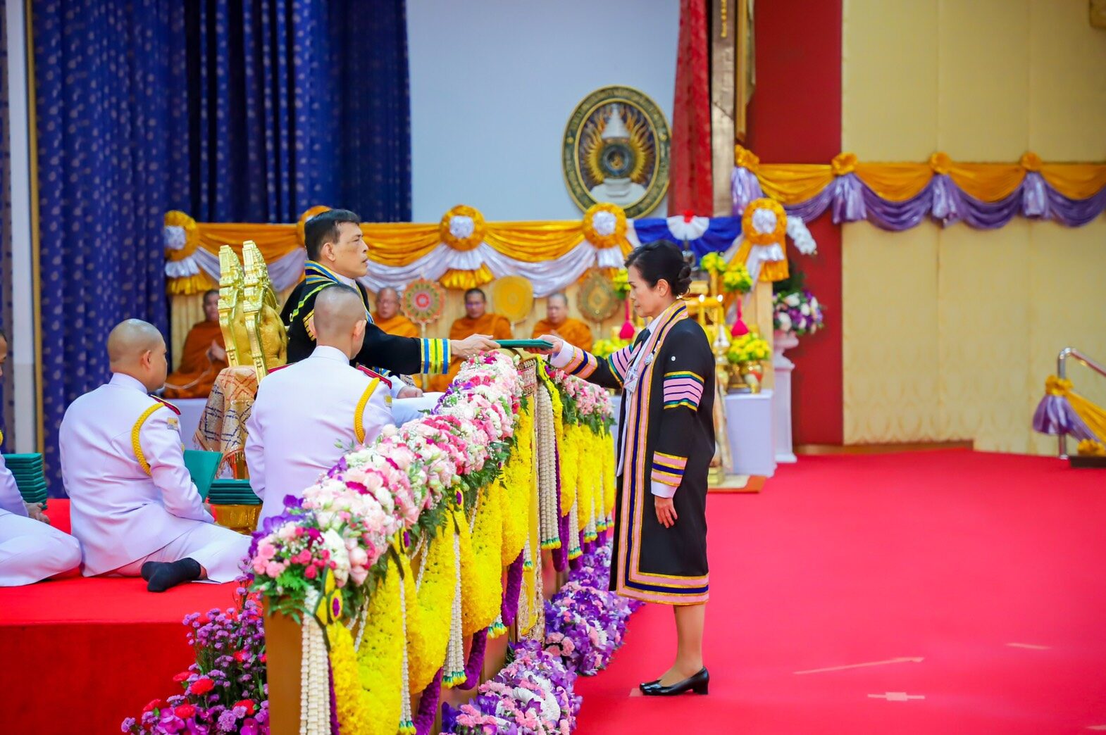 พระราชทานปริญญาบัตร แก่ผู้สำเร็จการศึกษาจาก มหาวิทยาลัยราชภัฏพิบูลสงคราม ประจำปีการศึกษา 2559-2560