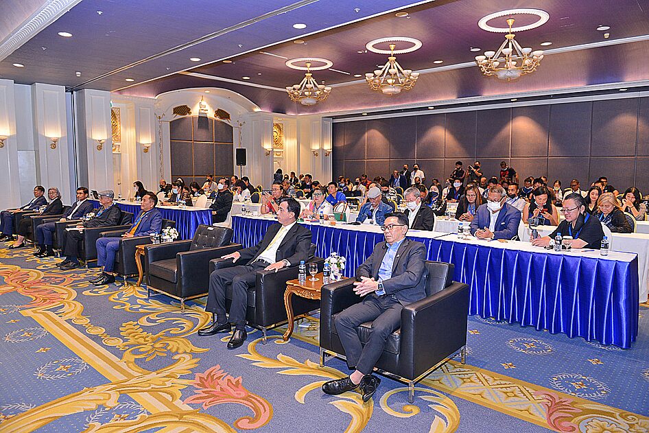 สรยท.เปิดเวทีถกรถยนต์ไฟฟ้า ประสานเสียงรัฐต้องชัดเจน