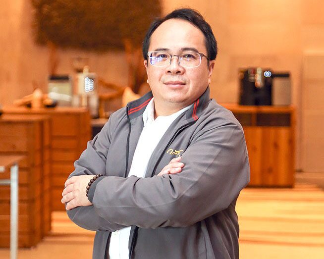 สุทธิศักดิ์ ตันตะโยธิน รองเลขาธิการ กสทช.สายงานโทรคมนาคม