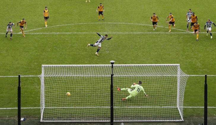 ตามสูตรบอลโควิด! 'เวสต์บรอมวิช' เซอร์ไพรส์บุกเชือด 'วูล์ฟแฮมป์ตัน' 3-2