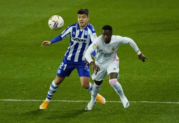 La Liga Santander - Deportivo Alaves v Real Madrid