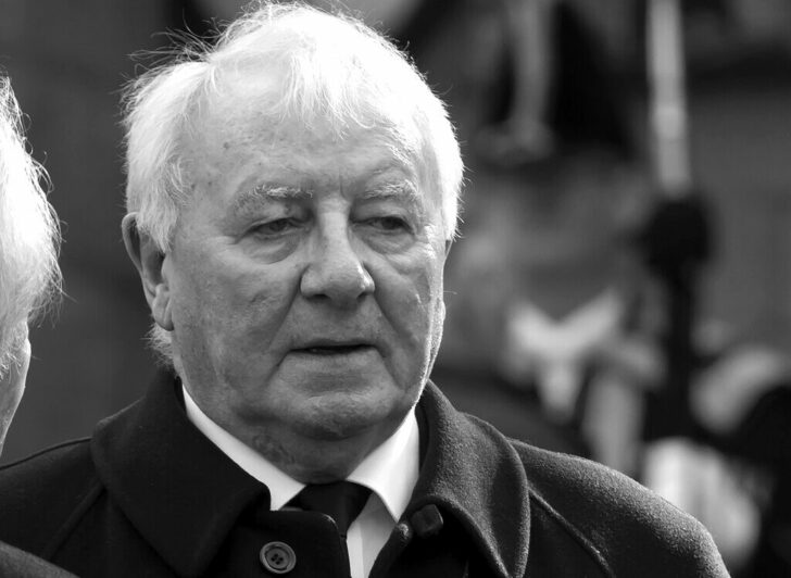 Britain Soccer Obit Docherty