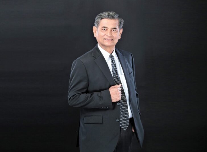 คุณชวลิต ถนอมถิ่น