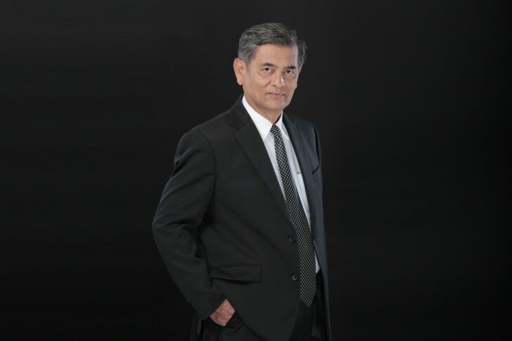 นายชวลิต ถนอม
