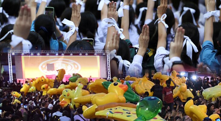 สถานีคิดเลขที่ 12 : วิธีดูม็อบ เหลือเวลาอีกเพียงสัปดาห์เดียว สหรัฐอเมริกา