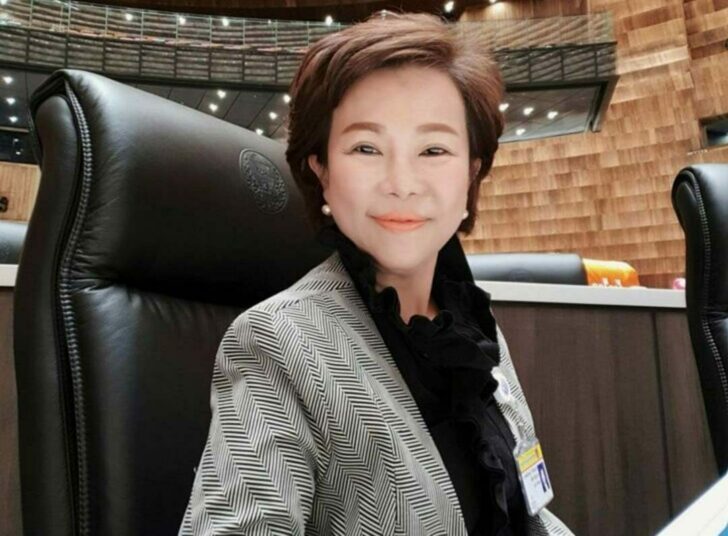 อมรัตน์-โชคปมิตต์กุล
