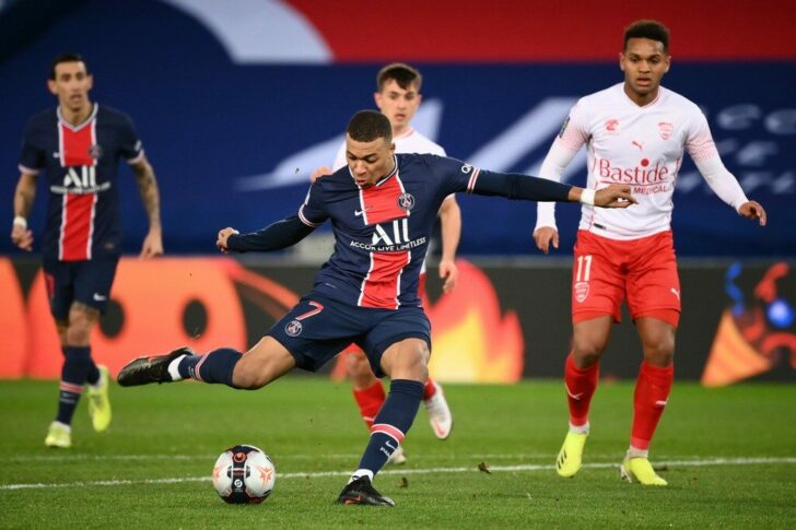 FBL-FRA-LIGUE1-PSG-NIMES