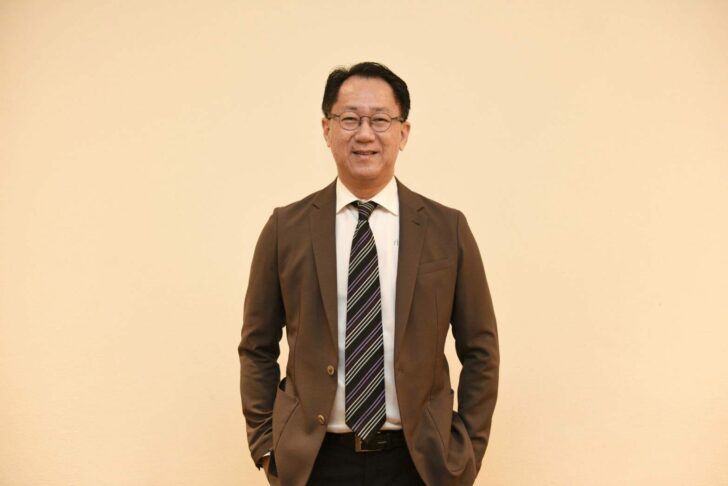 คุณสมนึก