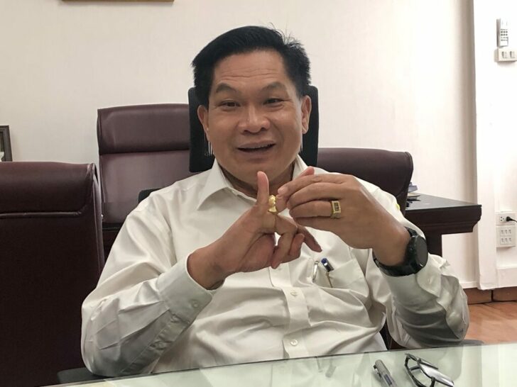 อัมพร