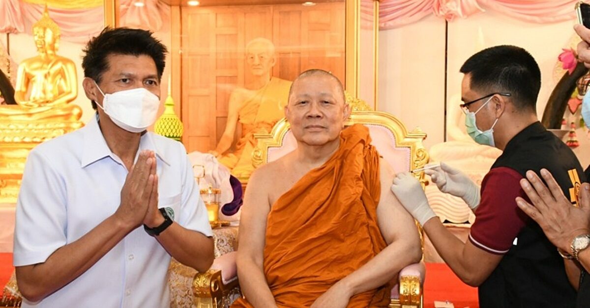 สธ.ถวายการฉีดวัคซีนโควิด-19 พระสงฆ์วัดในกรุงเทพฯ