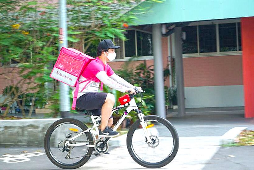 ‘ชิยา อามอส’ : จากวาทยกรสู่คนส่งอาหาร,บทเรียนชีวิตแห่งการละวางของคนหนุ่ม 