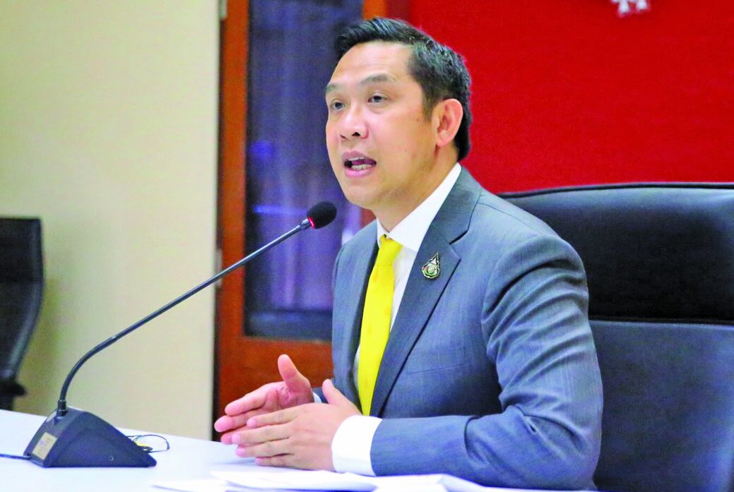 คอฟฟี่เบรก : จุมปุ๊ก หลังประชุมคณะกรรมการ (บอร์ด) การรถไฟแห่งประเทศไทย