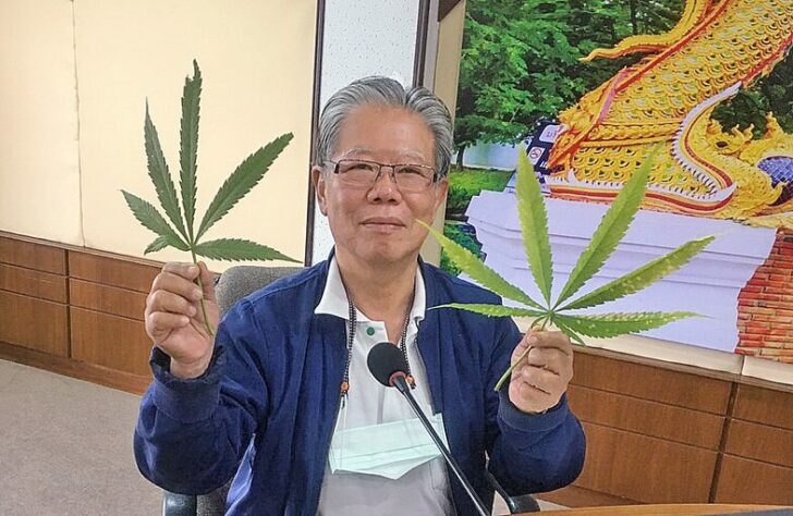 นายประพัฒน์ ปัญญาชาติรักษ