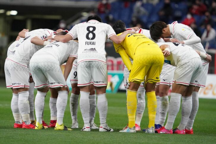 Urawa Red Diamonds v Consadole Sapporo - J.League Meiji Yasuda J1