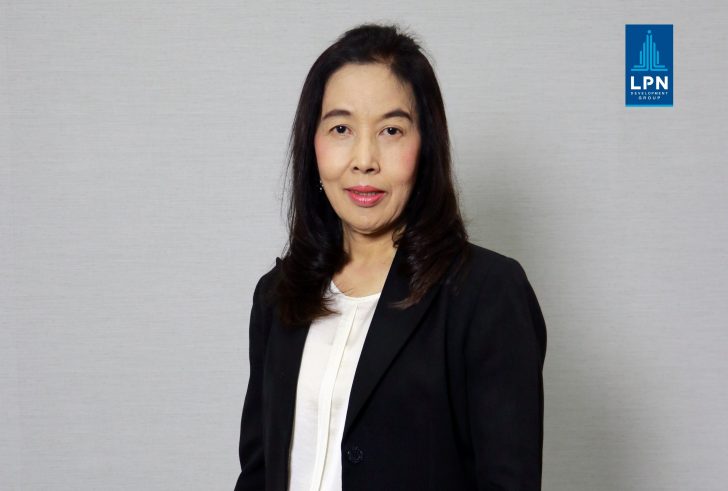 คุณปนัดดา ขจรศิลป์