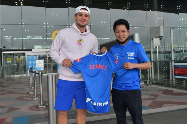 นักเตะเดินทาง_๒๑๐๔๑๒_0