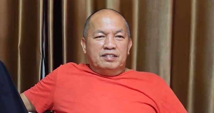 น้าค่อม