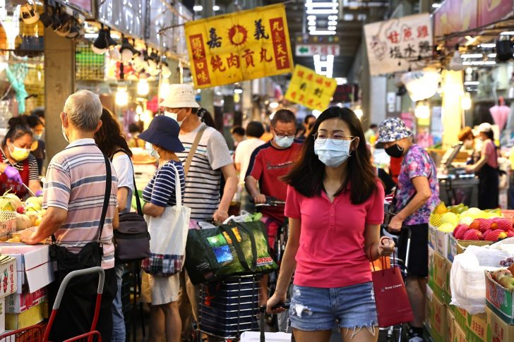 2021-05-18T051124Z_1528043508_RC2ZHN9GKPS6_RTRMADP_3_HEALTH-CORONAVIRUS-TAIWAN
