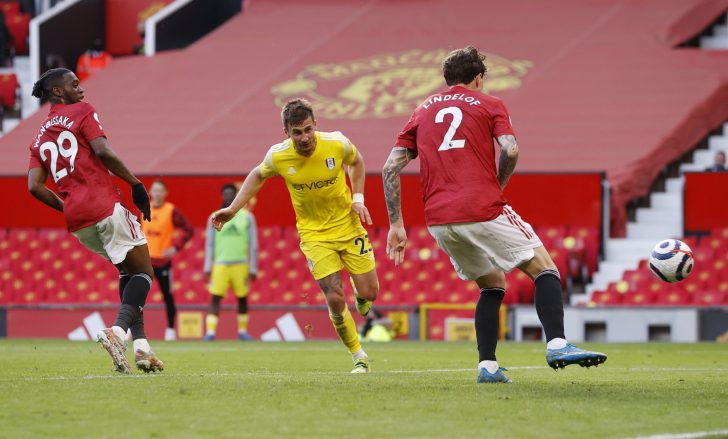 Premier League - Manchester United v Fulham