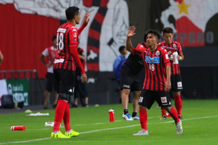 Consadole Sapporo v Urawa Red Diamonds - J.League J1