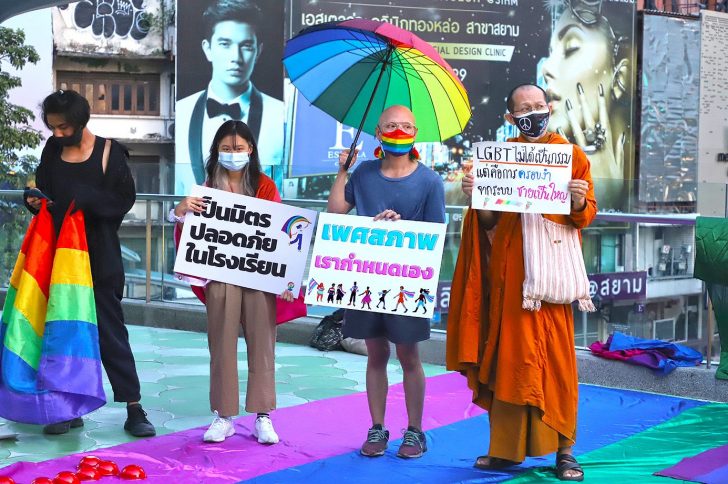 ‘ชายขอบในชายขอบ’ โควิดกับชีวิตกลางวิกฤต ของกลุ่มหลากหลายทางเพศ